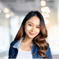 Norahleen-Headshot